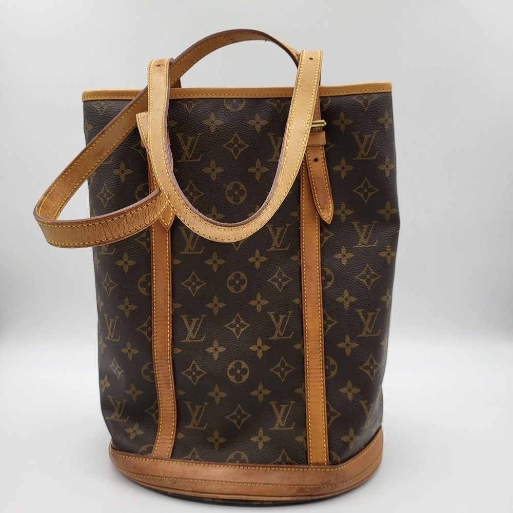 Louis Vuitton Monogram GM Bucket Shoulder Bag, Authentic..!!